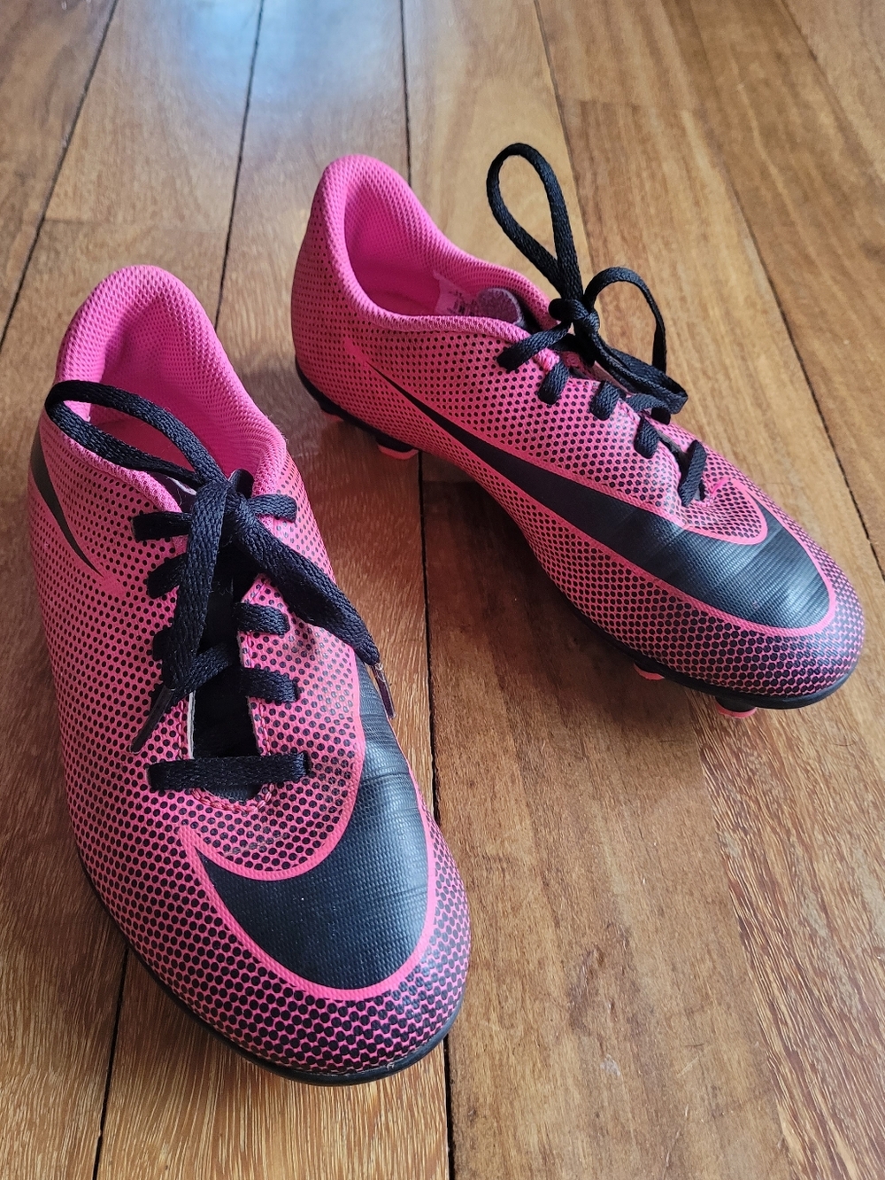 Size 11 Nike Girls Soccer Cleats
